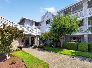 32833 Landeau Pl #311, Abbotsford, BC V2S 6S6
