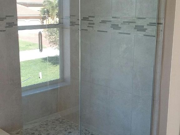 3rd image of 5810 NW Breezy Brook Court