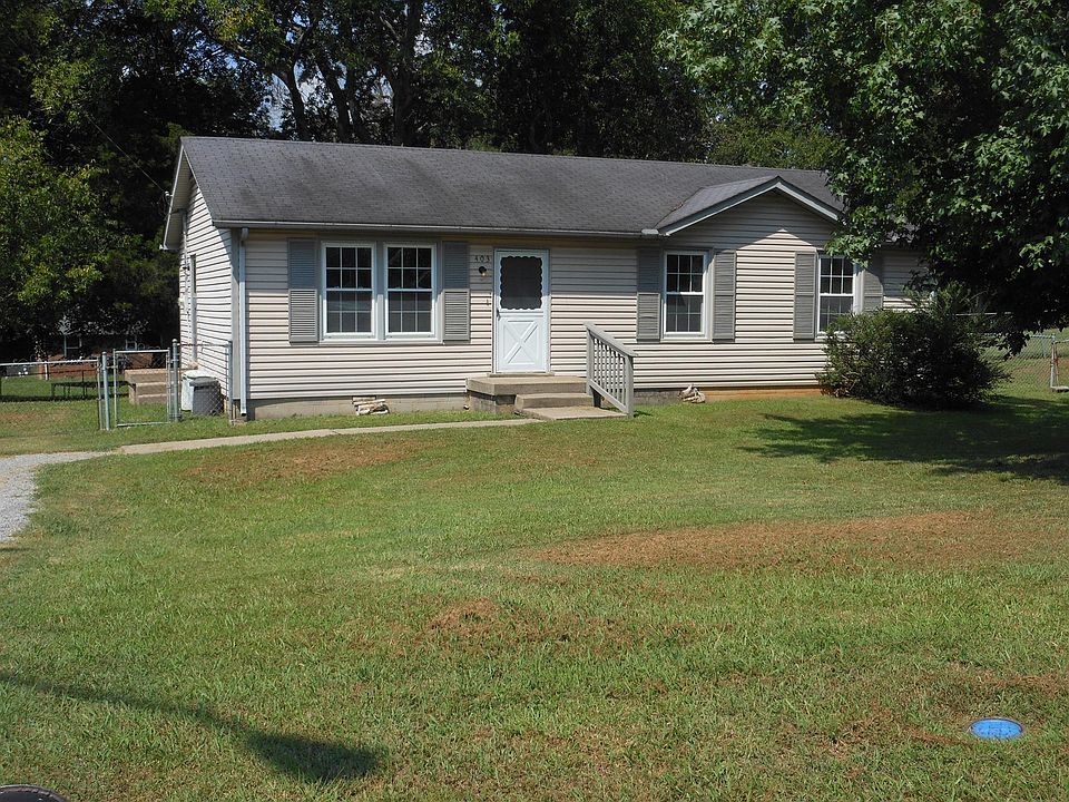 1st image of 403 Pony Dr