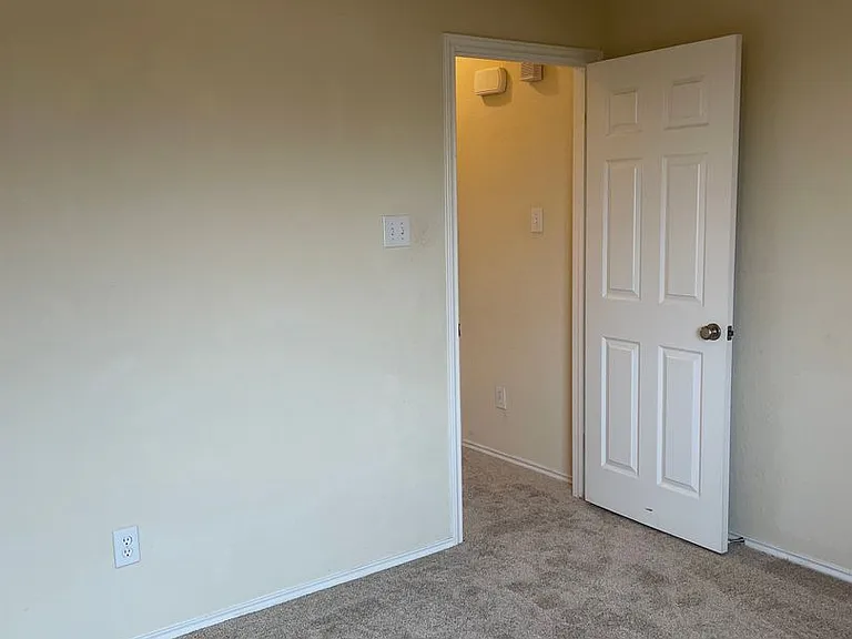 6413 Tierra Dr — Photo 10