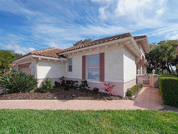 3rd image of 8368 Canary Palm Ct
