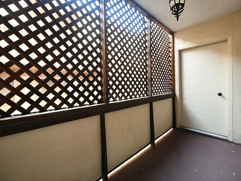 5401 Broadway Ter — Photo 31
