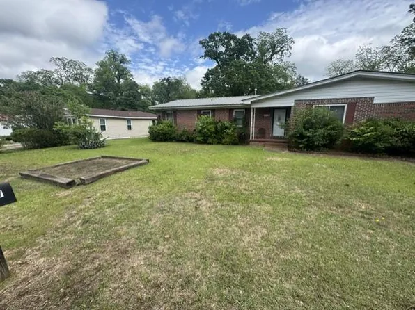517 S Park St, Greenville, AL 36037