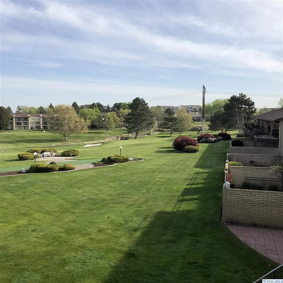 422 Greenbrook Pl photo 1