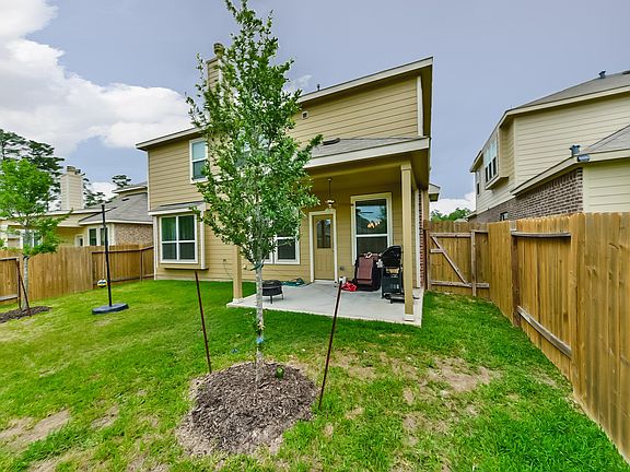 3rd image of 2575 Riverway Dr