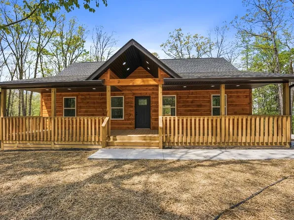 2387 Porch Rock Rd, Pikeville, TN 37367