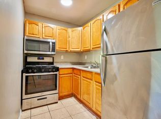 1860 Guerlain St FL 3, Bronx, NY 10460