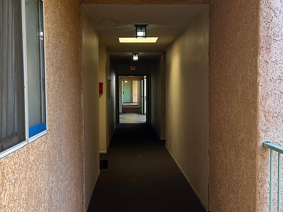 5th image of 22501 Del Valle St #3b62e9cf6