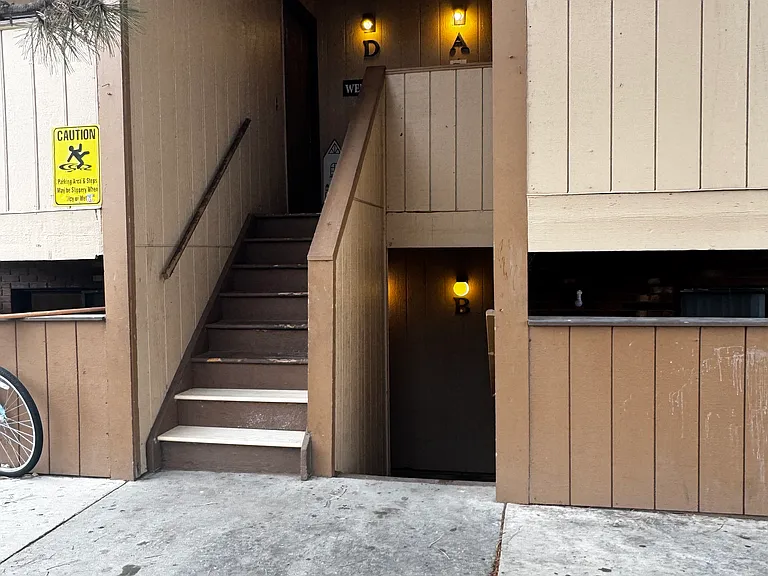 138 Juniper Pl #B — Photo 1