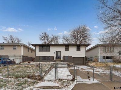 5508 O St, Omaha, NE, 68117