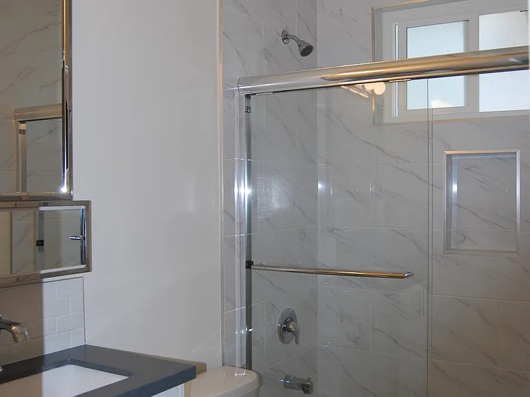 12409 Texas Ave #5 — Photo 9