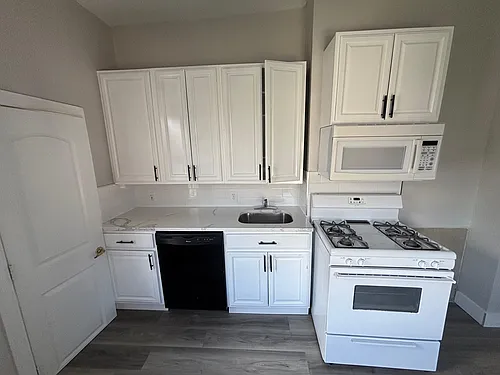 95 Beacon Ave #9E Photo 1
