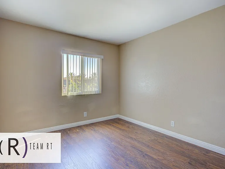 555 Azusa Ave #32 — Photo 30
