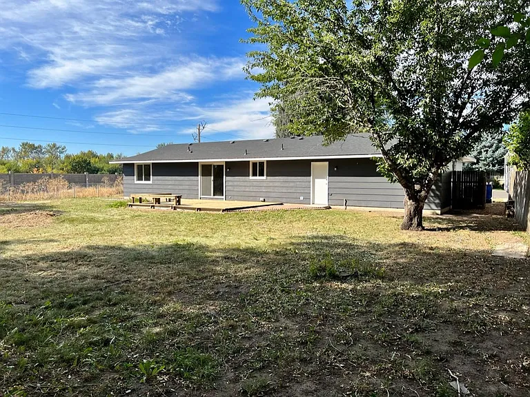 394 S Harlan Pl — Photo 26