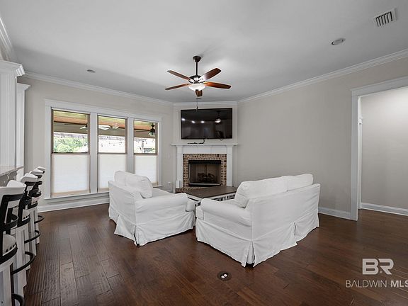 4th image of 8839 Longue Vue Blvd