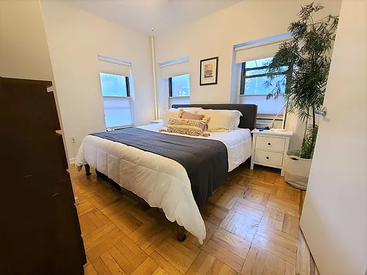 Rented by Brooklyn Heights Real Estate Inc | media 7