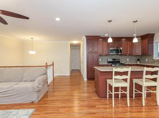 15 Derby Pl, Kings Park, NY 11754