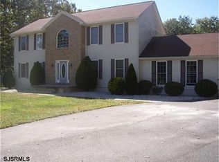 11 Stone Mill Ct, Egg Harbor Township, NJ 08234