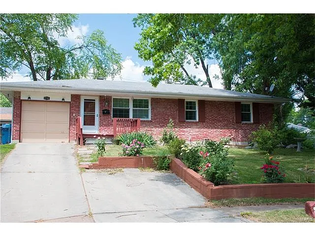5735 Welmering Dr photo 1
