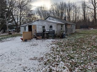 6550 Dale Rd, Newfane, NY 14108