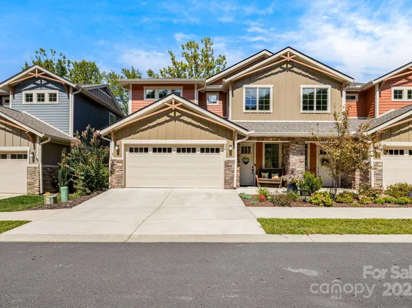 536 Sweet Birch Park Ln, Black Mountain, NC 28711
