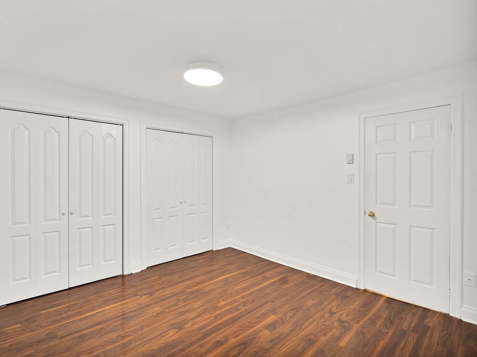 8 Poucher Street — Photo 4