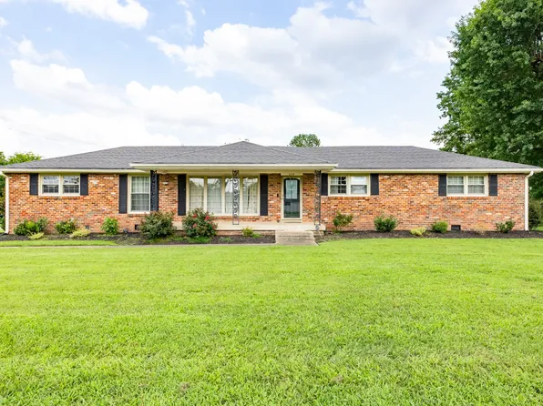 299 Winwood Dr, Lebanon, TN 37087