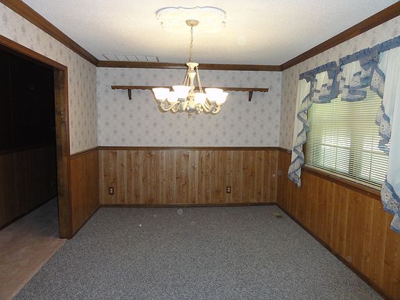 Dining Rm