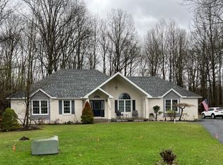 3680 Marylane Dr, Hermitage, PA 16148