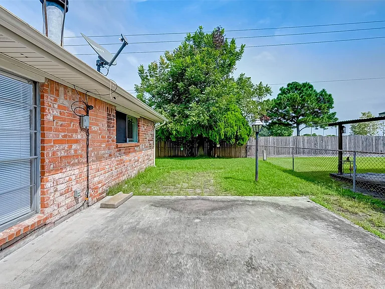 4739 Parkland St — Photo 29