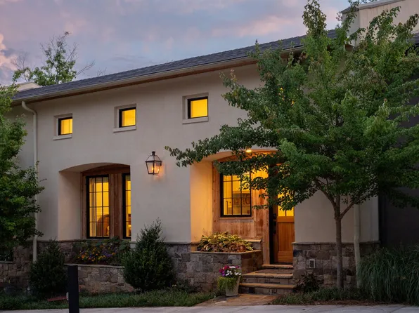 1172 Lupo Loop, Chattahoochee Hills, GA 30268
