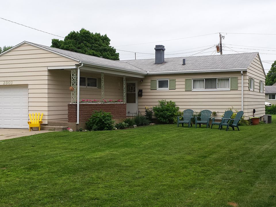 1st image of 2803 Macarthur Ave