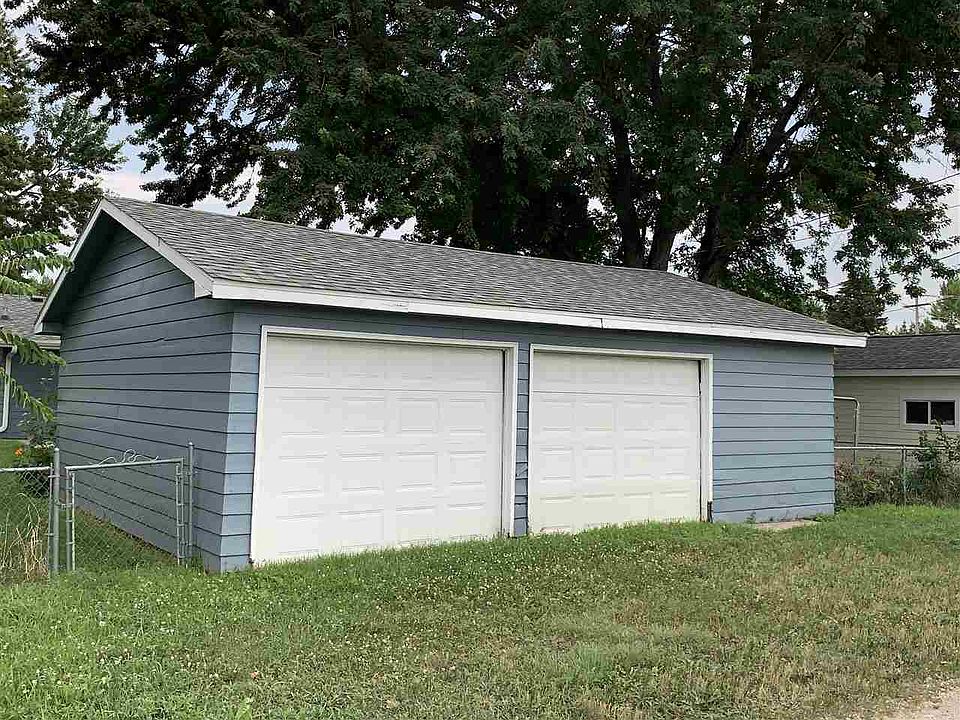 2nd image of 814 Wood St
