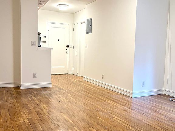 4th image of 1680 York Ave APT 3d