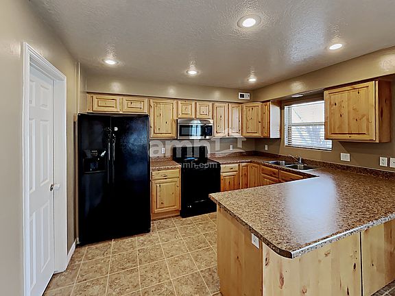 4th image of 1438 W 250 N