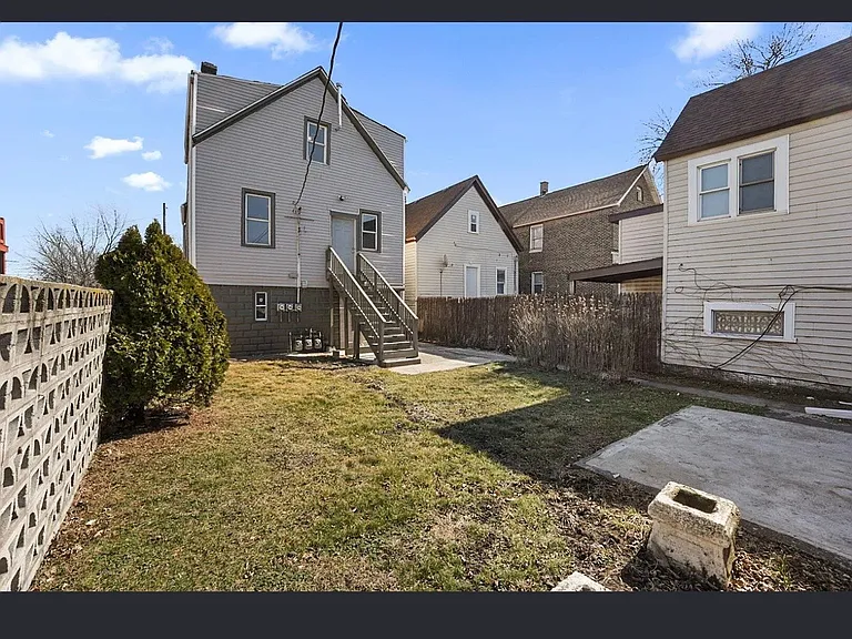 3906 Catalpa St #3 — Photo 2