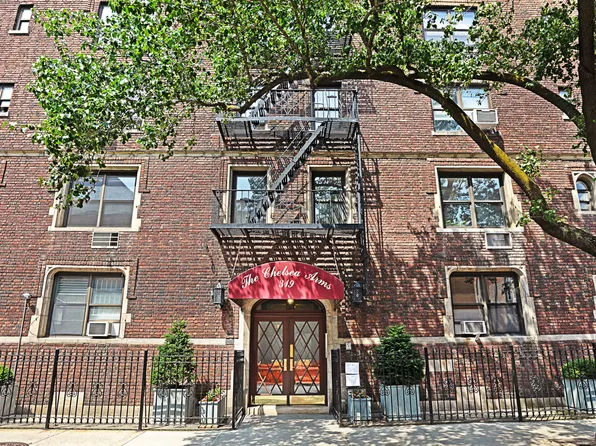 319 West 18th Street 1F image 9 of 10