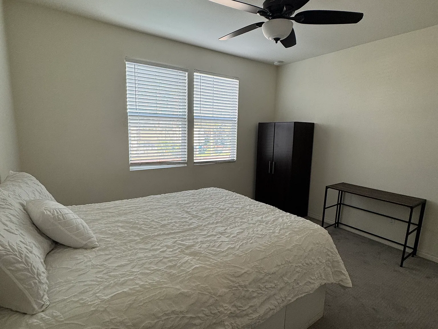 3 bed, 1485 sqft, $2,000 — Photo 3