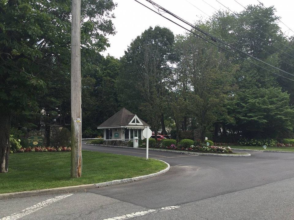 2nd image of 13 Scenic Ln