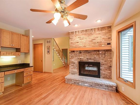4th image of 11878 W 115th Pl