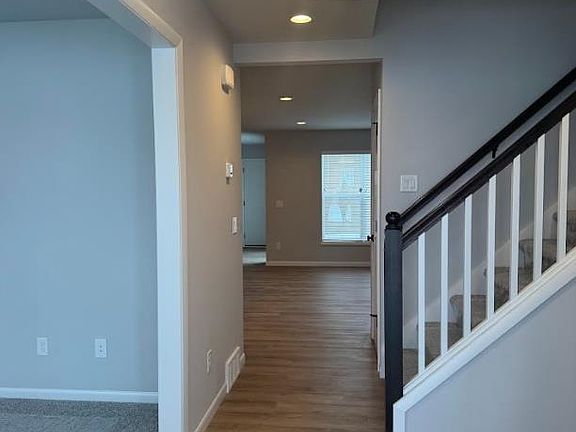 5th image of 528 Redan Dr
