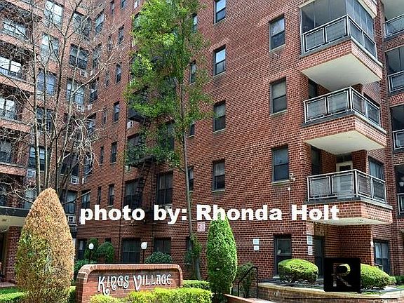 2nd image of 1275 E 51st St APT 6E