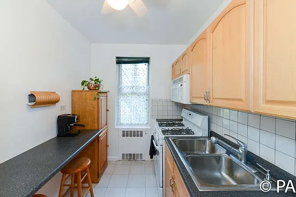 Sold by Benjamin Realty Since 1980 | media 25