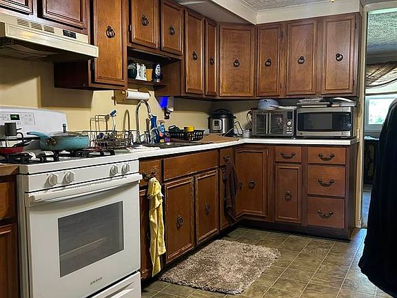 4th image of 4703 Samuel Dr
