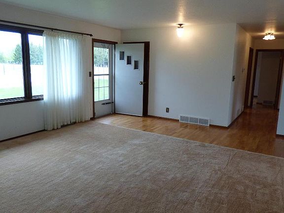 4th image of 3315 North Ave W
