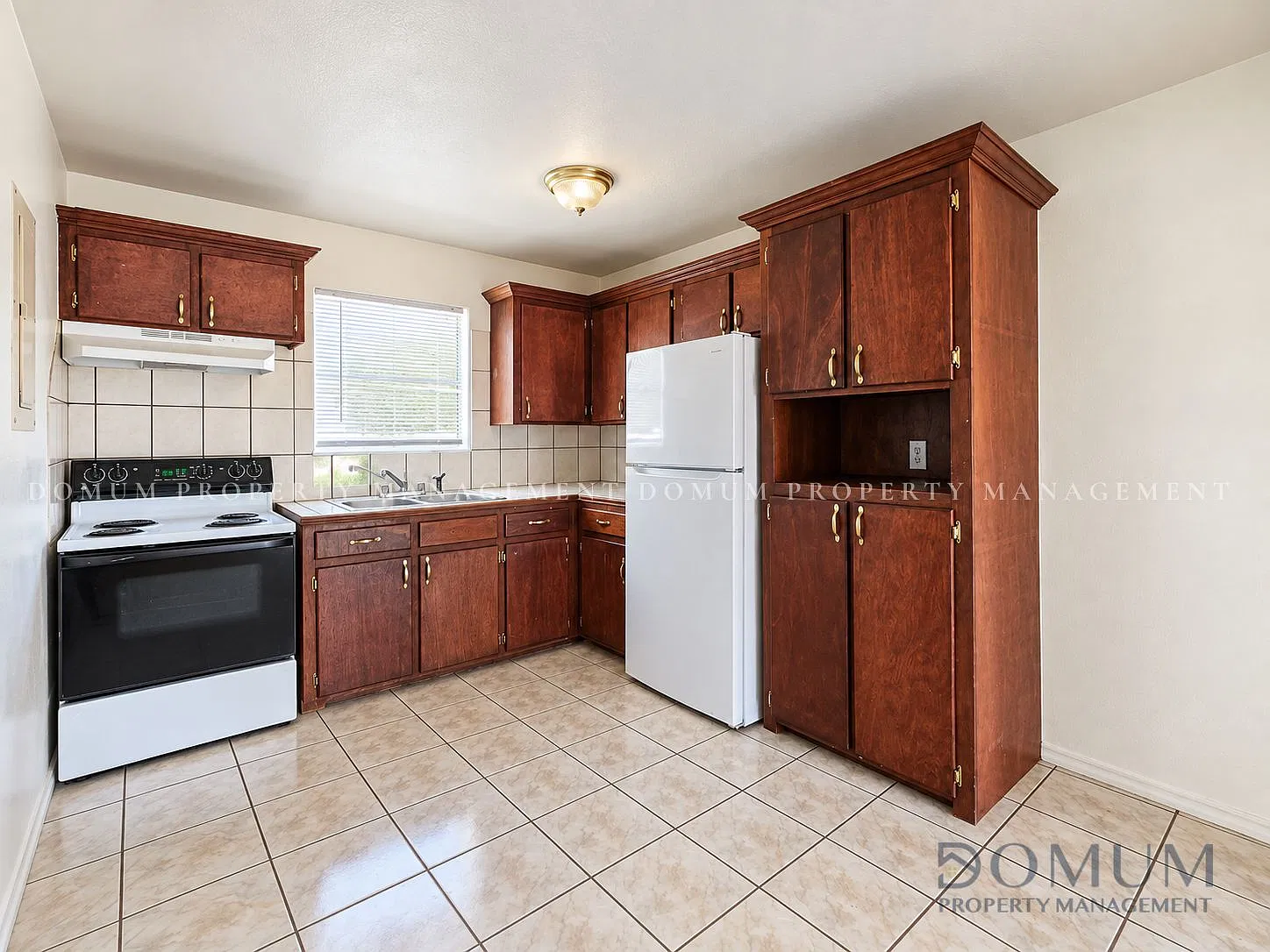 2316 Ashley Avenue - 2 — Photo 4