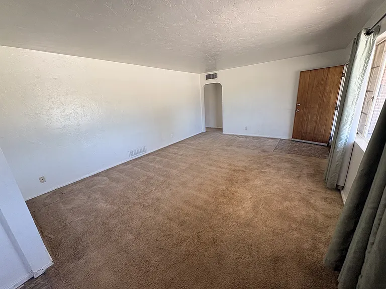 3964 E Camino De La Colina — Photo 7