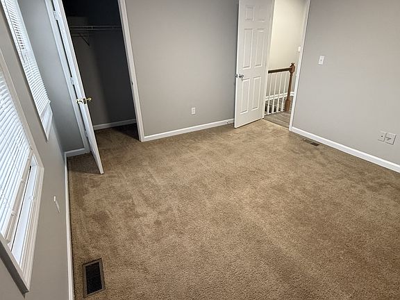 4th image of 302 McDougal Ave APT 4