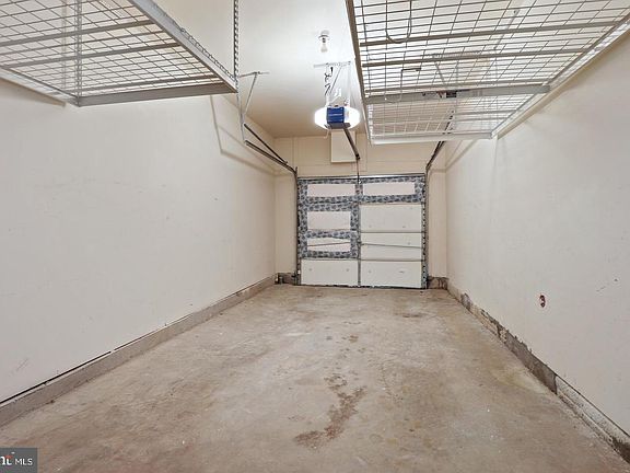 4th image of 4617 Hummingbird Ln #110