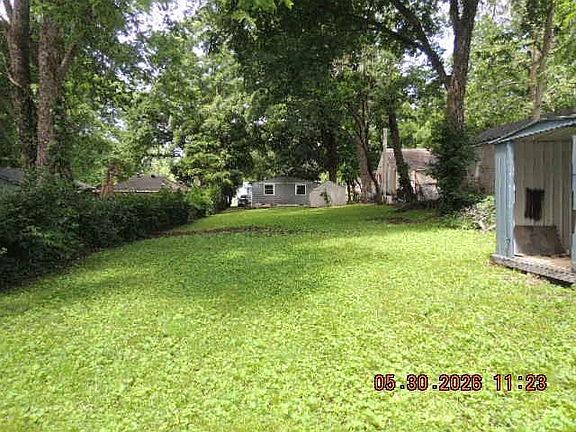 5th image of 2423 S Claremont Ave